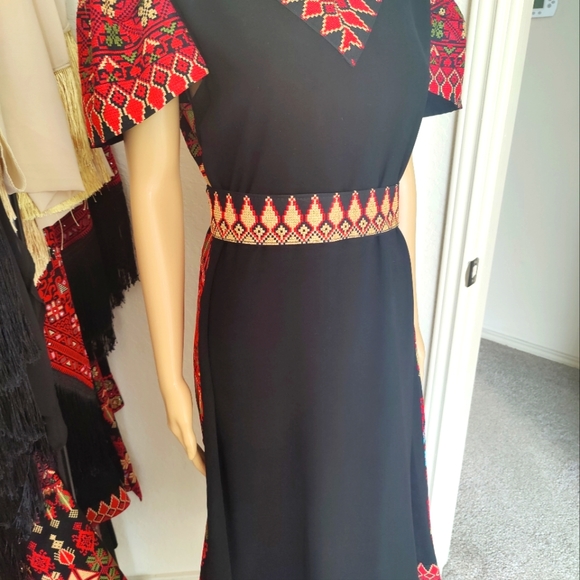 Embroidery Dress - Picture 3 of 15